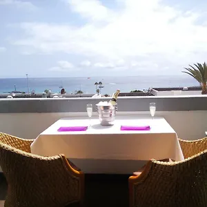 azahara-playa-410.tenerifehoteles.net/